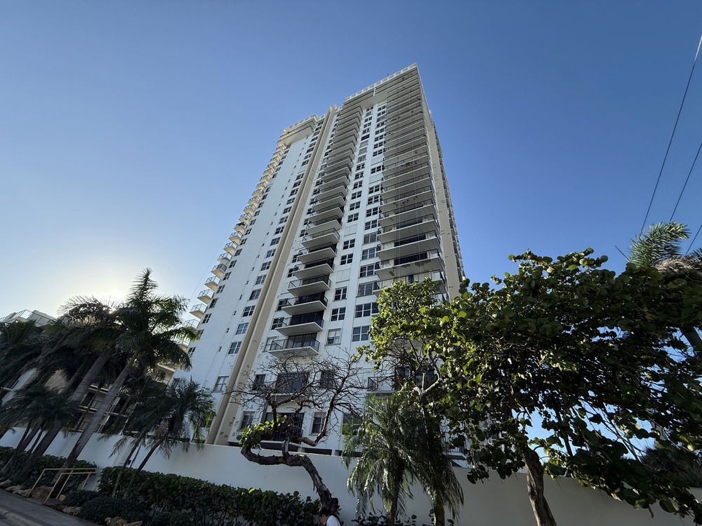 Grenoble at Quadomain  photo 2